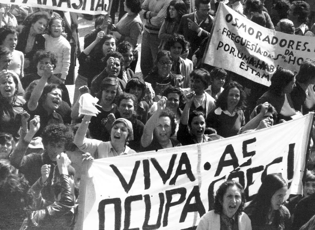 Demonstration in Porto, 17 May 1975. Source: Archive of Centro de Documentação 25 de Abril (Collection A. Alves Costa) – University of Coimbra
